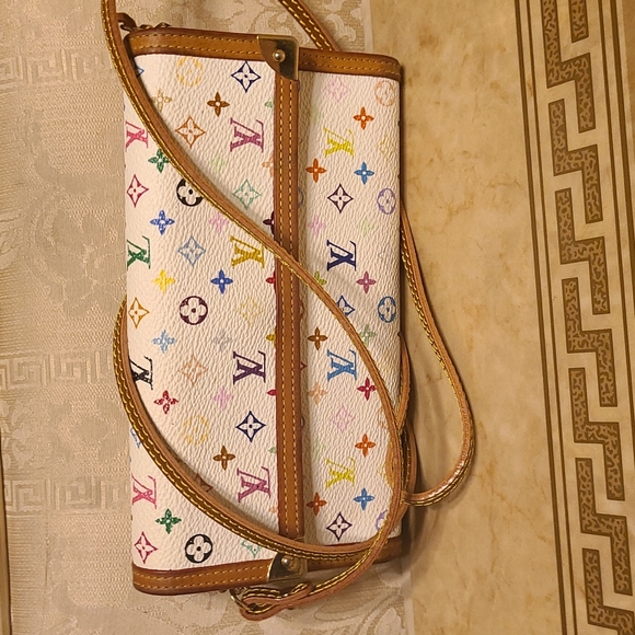 Louis Vuitton Handbags - Authentic porte multi WOC